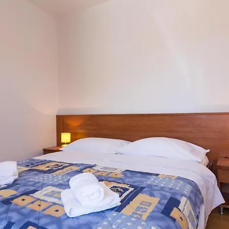 Apartment Fuer 2 Personen Ca 42 Qm In Punat, Kvarner Bucht Krk *