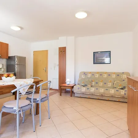 Apartment Fuer 2 Personen Ca 42 Qm In Punat, Kvarner Bucht Krk